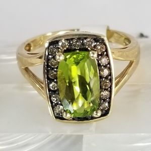 Genuine 10k Peridot & Champagne Diamond Ring Sz 7